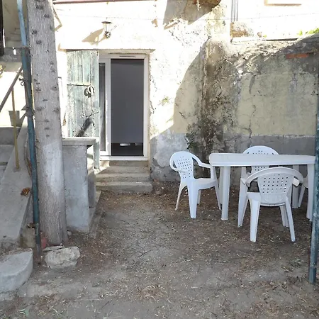 Studio Chez Steph Eyguières Exterior foto